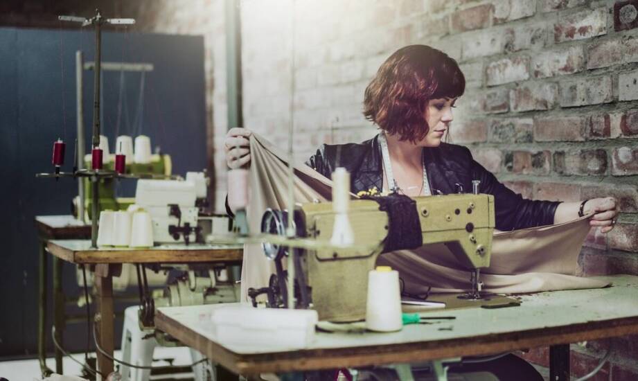 Nowoczesne technologie w produkcji roboczej odzieży w Krakowie