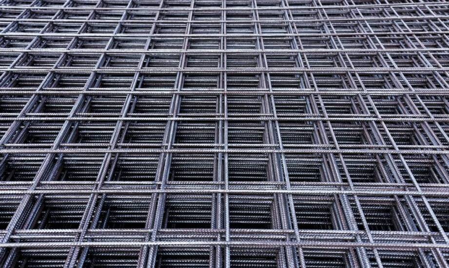 Dlaczego zgrzewana stalowa siatka jest kluczowa w projektach infrastrukturalnych?