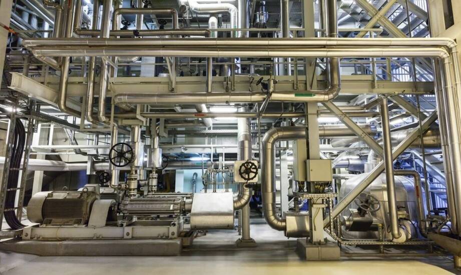 Jak efektywne zarządzanie energią w hydraulicznych układach wpływa na operacyjne koszty?