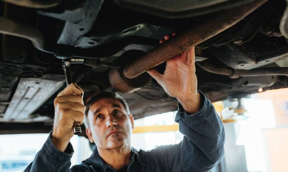 Wymiana katalizatorów: kluczowe aspekty i korzyści dla samochodu