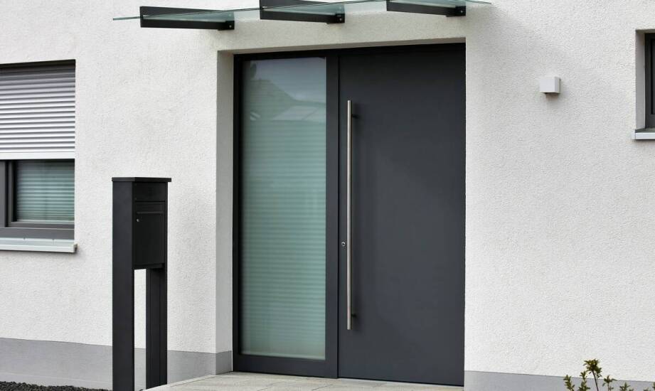 Szklane zadaszenia – elegancja i ochrona dla każdego budynku