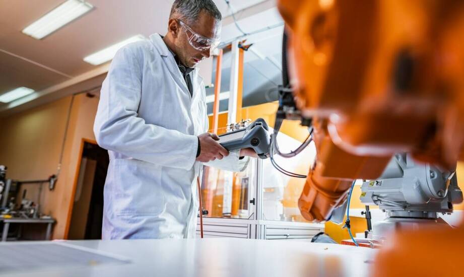 Dlaczego inwestycje w badania i rozwój są kluczowe dla przyszłości elektroniki?