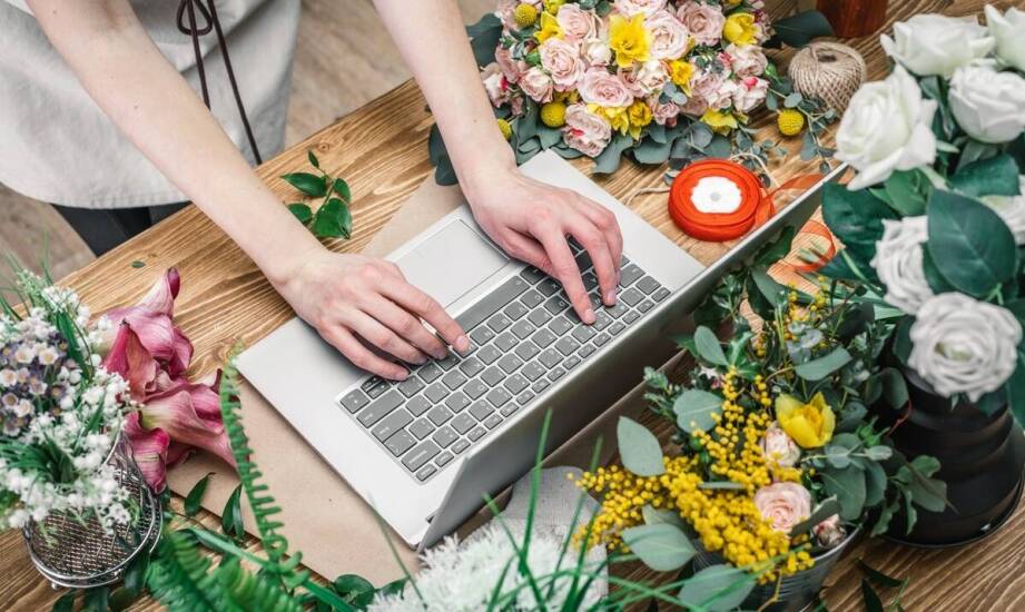 Zamówienia online reklamowych gadżetów – wygoda na wyciągnięcie ręki