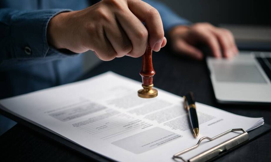 Procedura poświadczania daty pozostawania przy życiu osoby przez rejenta