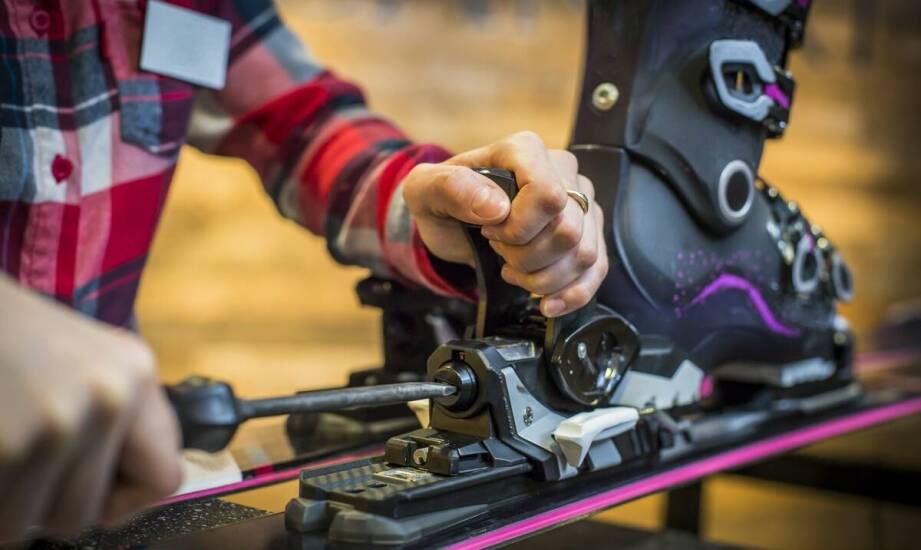 Bootfitting jako element przygotowań do zawodów narciarskich.