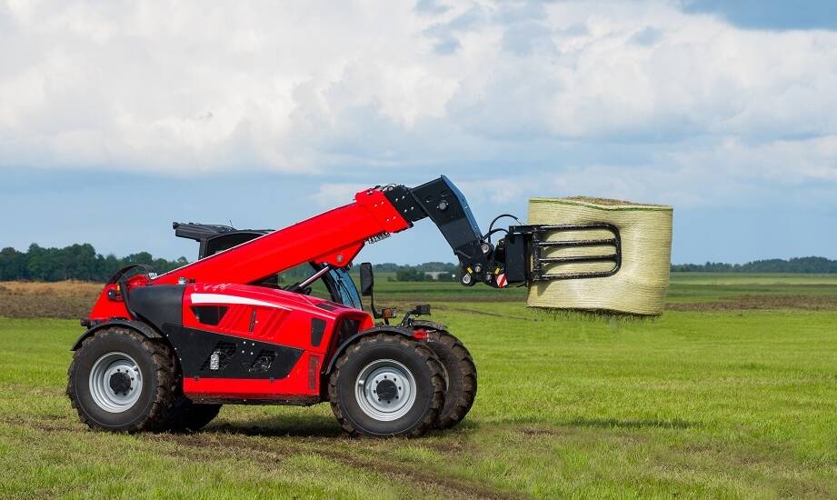 Wynajem teleskopowej ładowarki a sezonowe potrzeby rolnicze