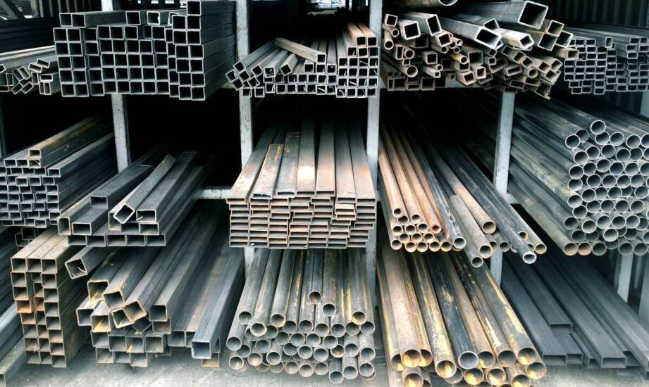 Jak dobrać odpowiednie słupki do ogrodzeniowych paneli?