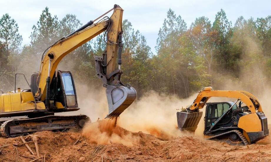 Jak wynajem maszyn wpływa na obniżenie kosztów budowy?