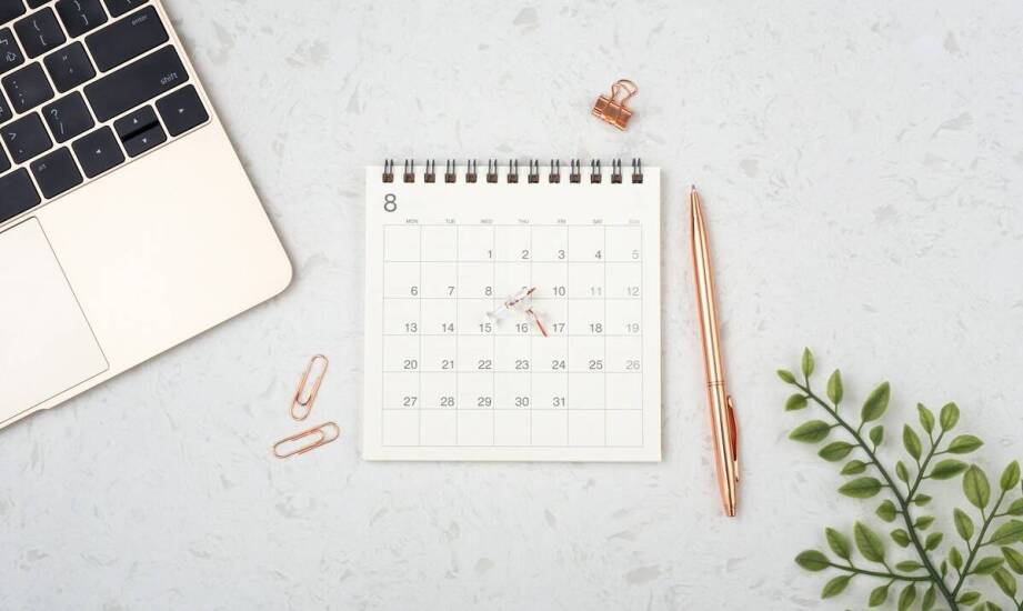 Druk kalendarzy z unikalnym designem – przyciągaj uwagę klientów.