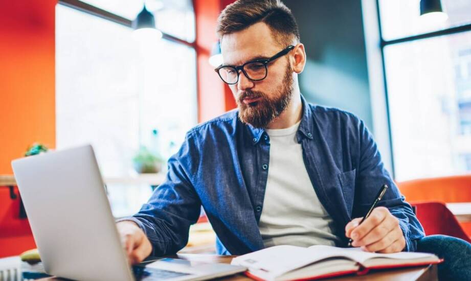 Jak szybko napisać pracę magisterską wysokiej jakości?