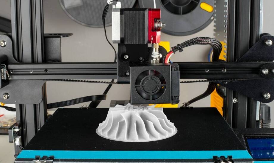 Zastosowanie technologii FDM w skomplikowanych projektach 3D druku