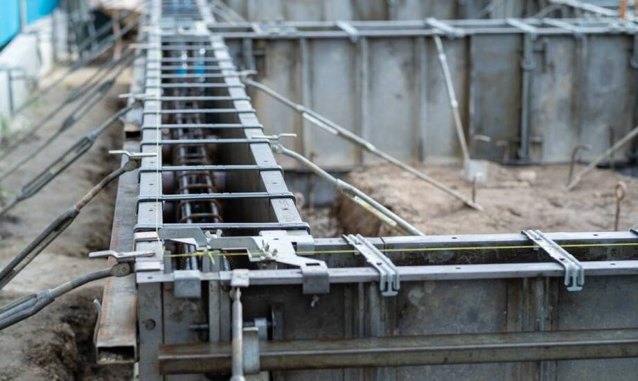 Jakie techniczne aspekty uwzględnić przy zakupie fundamentu termonium 15 cm?