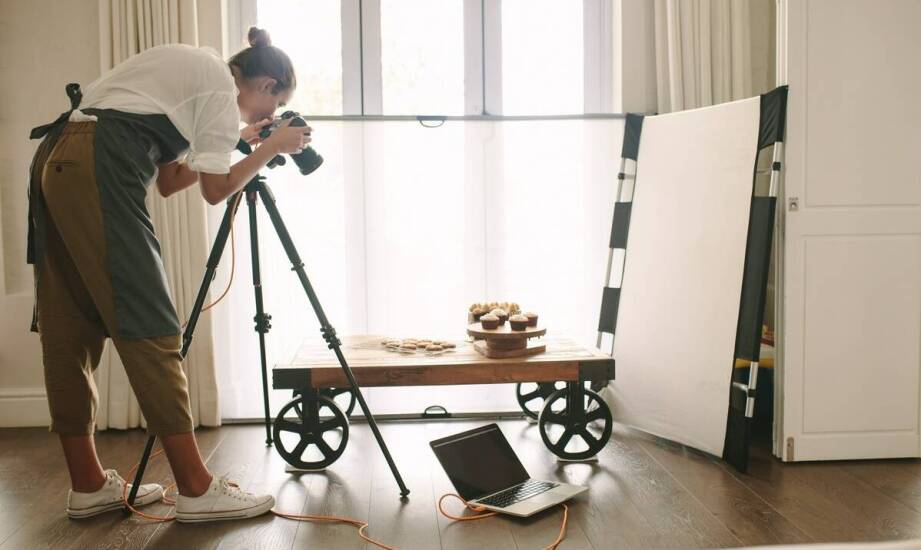 Fotograficzna parasolka jako narzędzie do kontrolowania kontrastu w zdjęciach