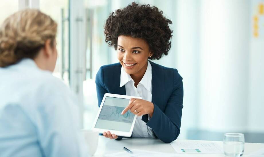 Jakie korzyści niesie ze sobą współpraca z hurtownią o ugruntowanej pozycji na rynku?