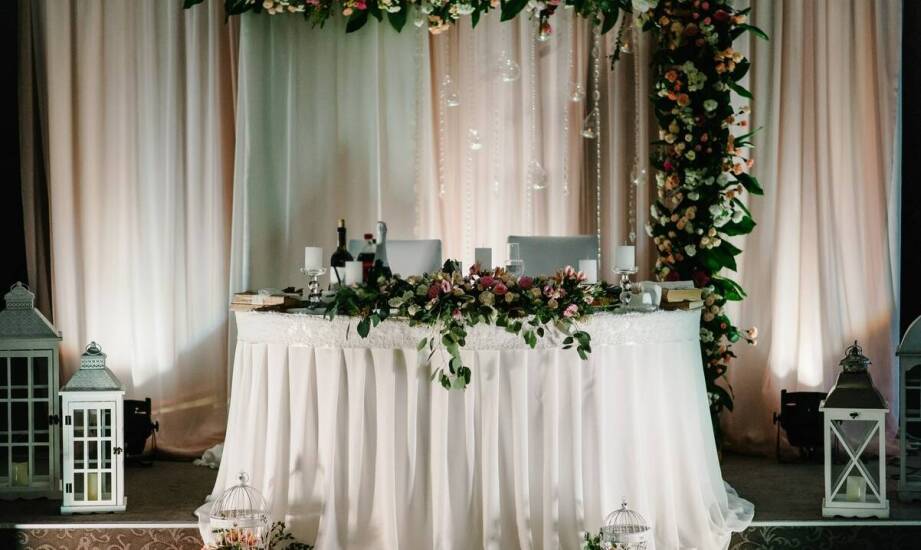 Organizacja okolicznościowych imprez w Tarnowie – dlaczego warto wybrać hotel?