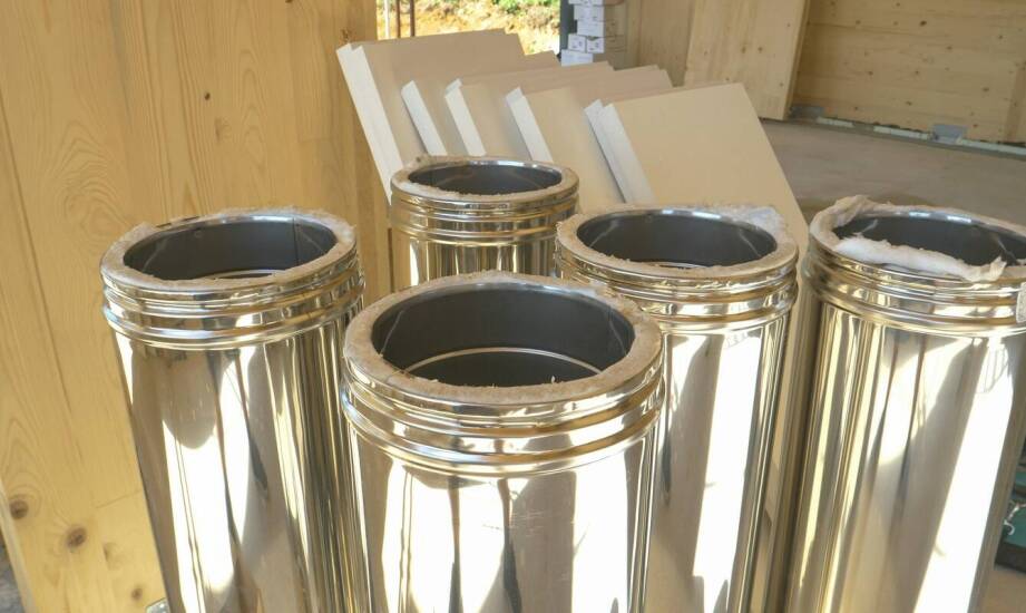 Jakie materiały są najlepsze do montażu holenderskiego kominka?