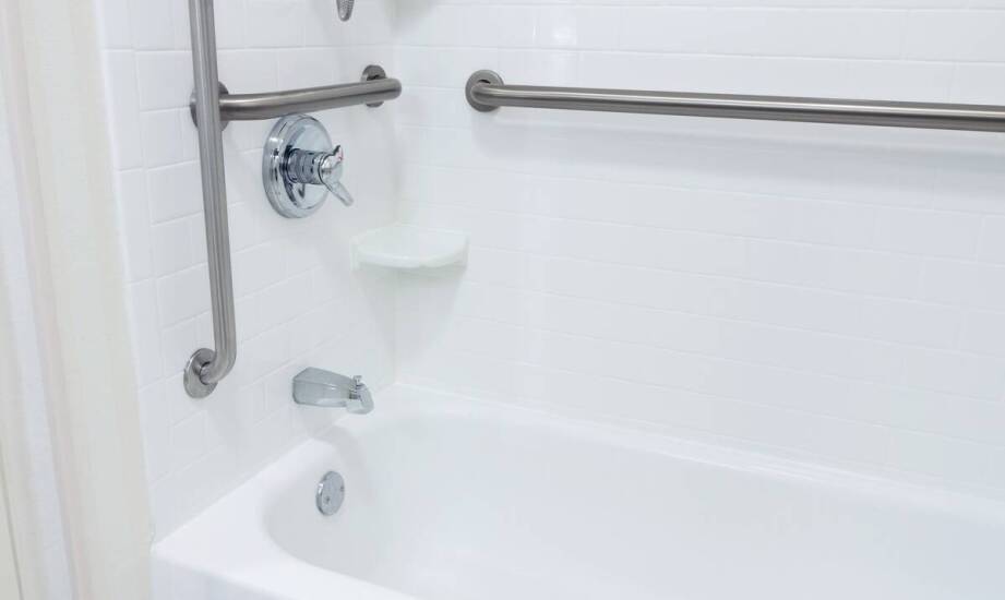 Drążki prysznicowe – różnorodność kształtów i rozmiarów dla różnych potrzeb