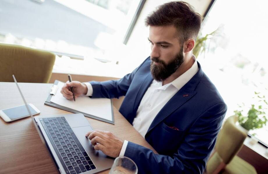 Jak prawnik do ubezpieczeń komunikacyjnych może pomóc w dochodzeniu roszczeń?