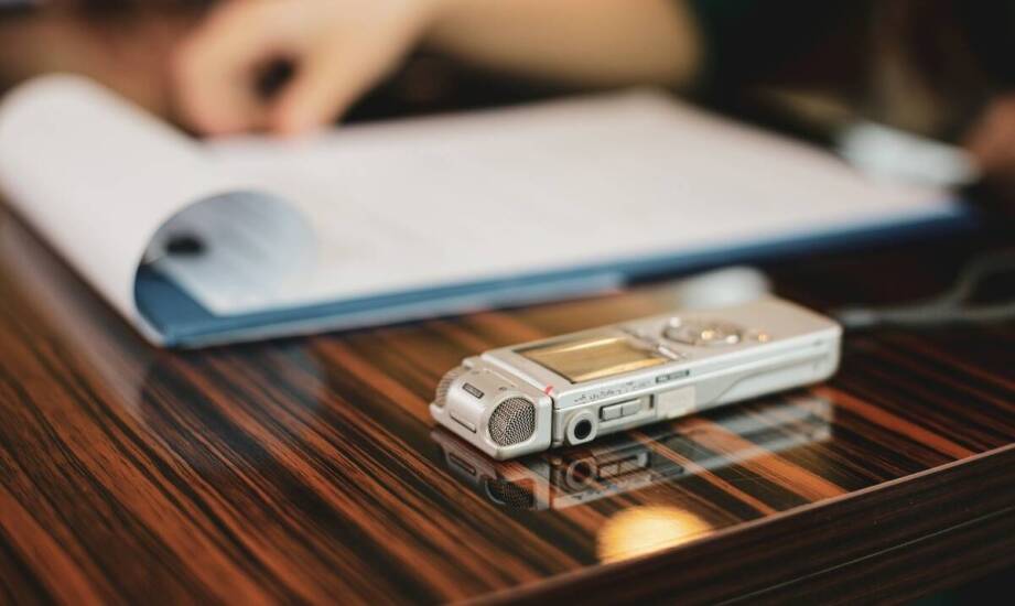 Jak uwierzytelnione tłumaczenia wpływają na wiarygodność technicznych dokumentów?