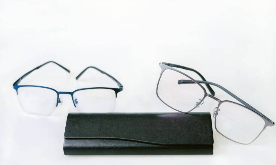 Jakie są różnice między dwuogniskowymi okularami a progresywnymi?