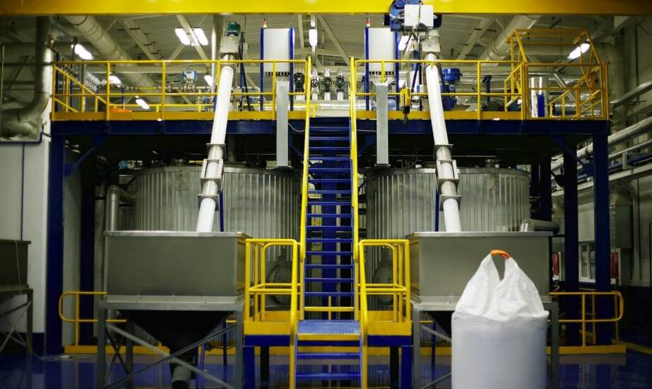 Jak próżniowe podnośniki wpływają na efektywność procesów przemysłowych?