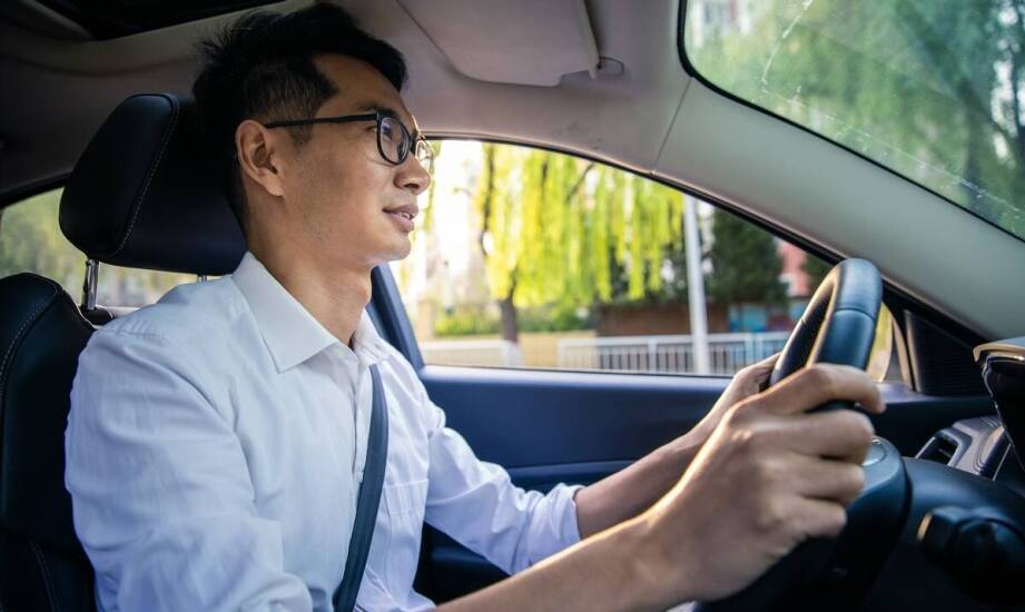 Auto do prawa jazdy AM – idealne rozwiązanie dla młodych kierowców