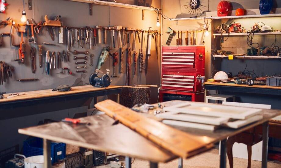 Wybór noży tokarskich jako kluczowy element strategii produkcyjnej