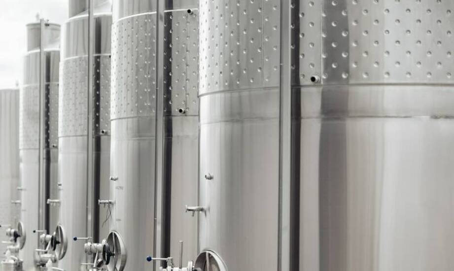 Wpływ precyzyjnego wykonania na trwałość stalowych dennic