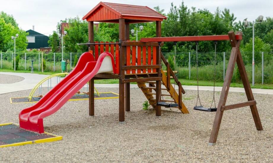 Nowoczesne kosze do koszykówki dla dzieci – rozwiązania dla placów zabaw