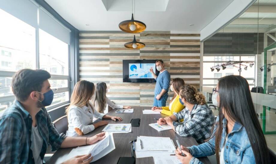 Rola szkoleń w skutecznym wykorzystaniu produktów Provaco do zapobiegania salmonelli.
