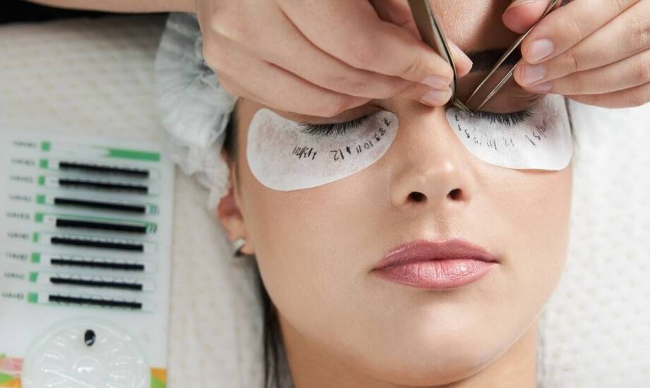 Najnowsze trendy w stylizacji rzęs i ich wpływ na rynku beauty