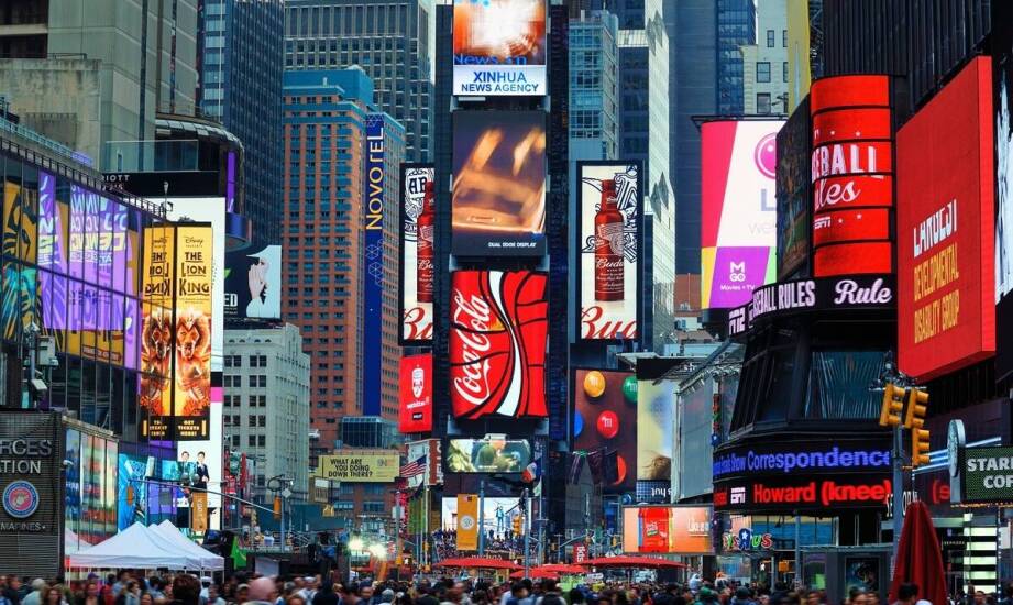 Innowacyjne technologie w projektowaniu i produkcji reklamowych billboardów