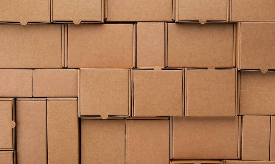 Zalety kartonowych ekologicznych opakowań w e-commerce