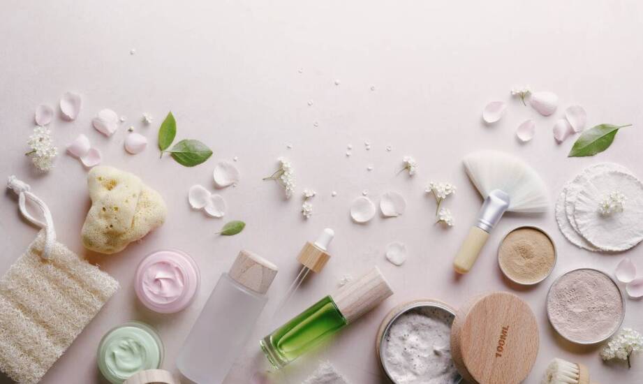 Jak dostosować wzór projektu vouchera do kosmetyczki do potrzeb różnych grup docelowych?