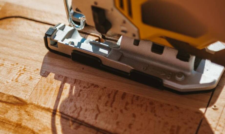 Porównanie tradycyjnych metod z nowoczesnym laserowym cięciem