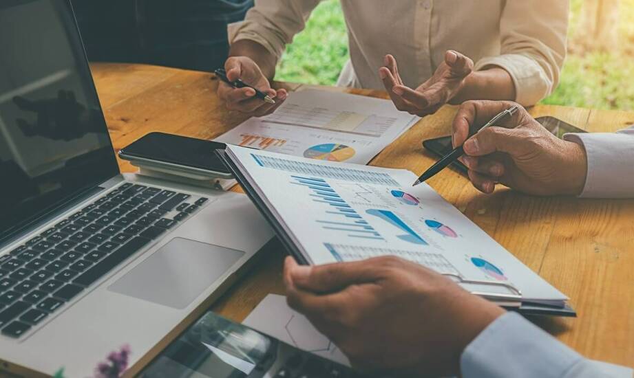 Wykorzystanie danych do analizy i optymalizacji kosztów mediów