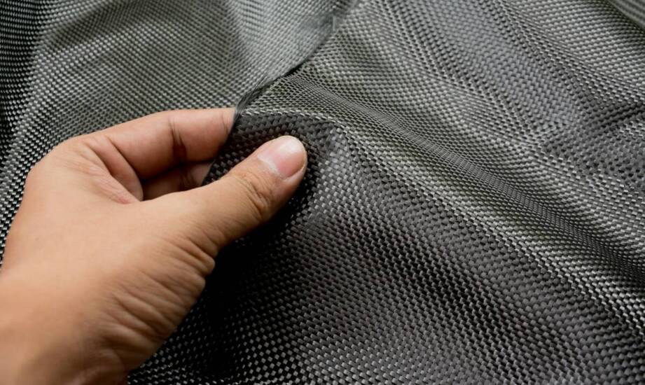 Porównanie materiałów wykorzystywanych do produkcji toreb na kołowrotki