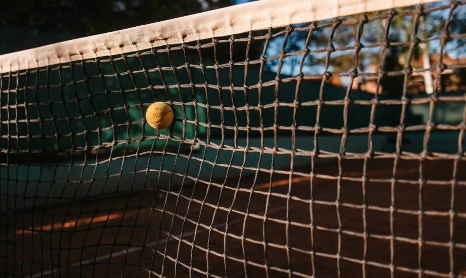 Historia dotycząca standardów średnicy piłek tenisowych