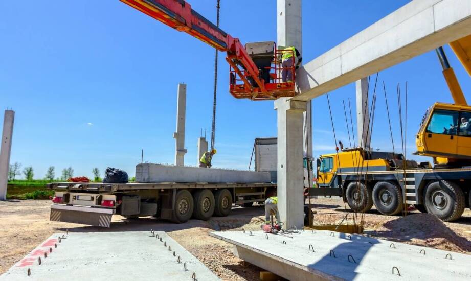Szybki transport materiałów - jak wpływa na efektywność budowy?