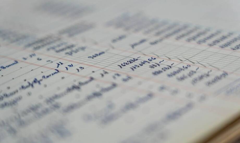 Jak parafialne księgi wspierają zarządzanie sakramentami w kościele