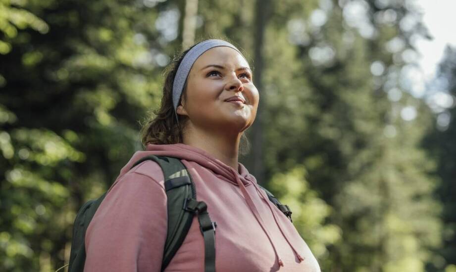 Zrównoważony rozwój w produkcji damskich ubrań roboczych – co warto wiedzieć?