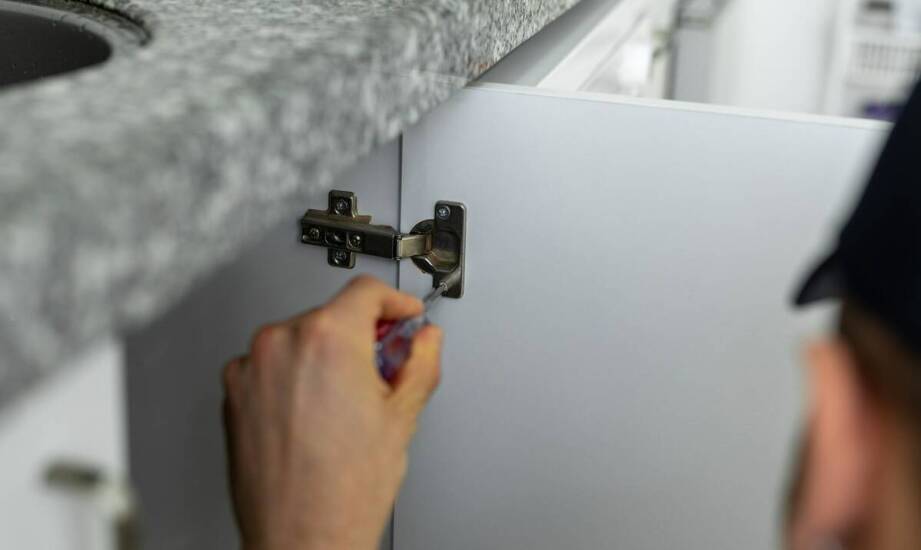 Montaż granitowego zlewu w szafce 40: co warto wiedzieć?