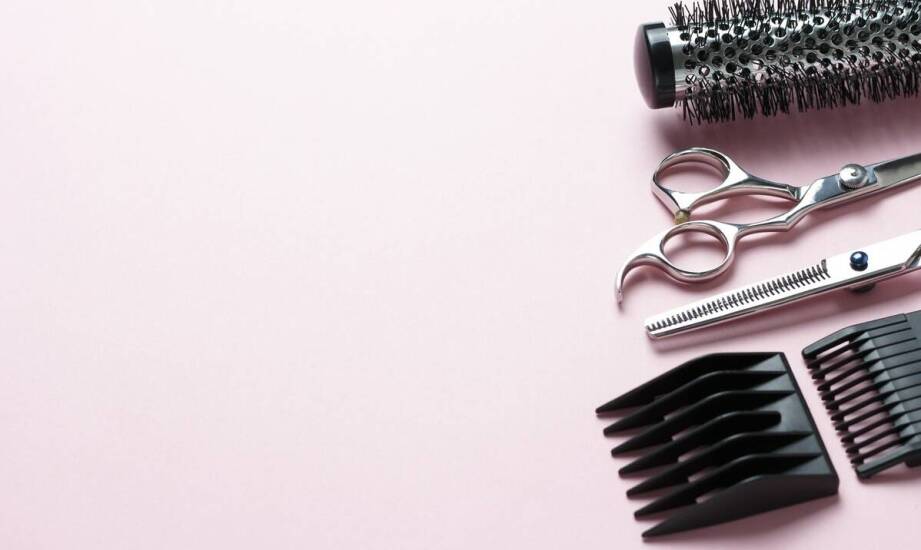 Wysokiej jakości fryzjerskie narzędzia dostępne w hurtowni