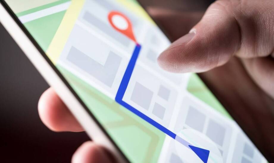 Jakie czynniki są kluczowe przy wyznaczaniu trasy online dla ciężarówek?