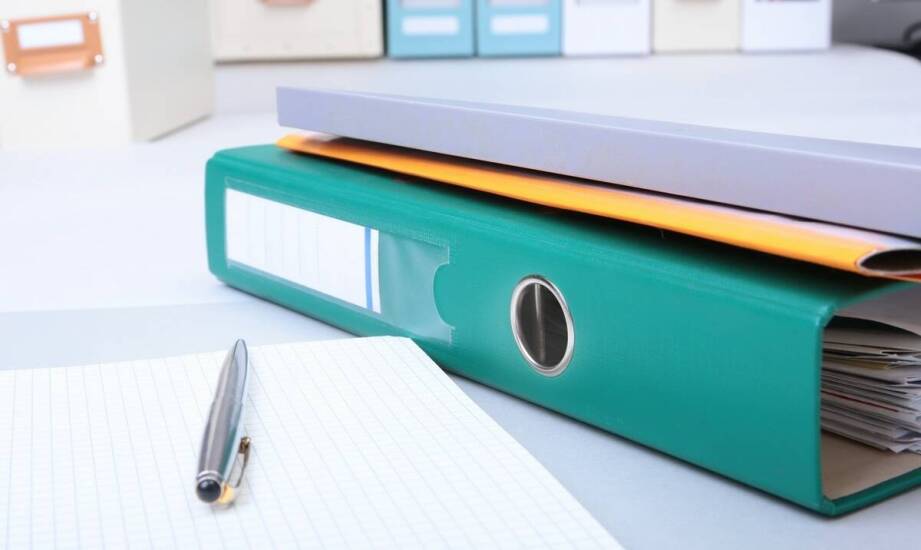 Jak biurowe artykuły wpływają na efektywność pracy zespołu?