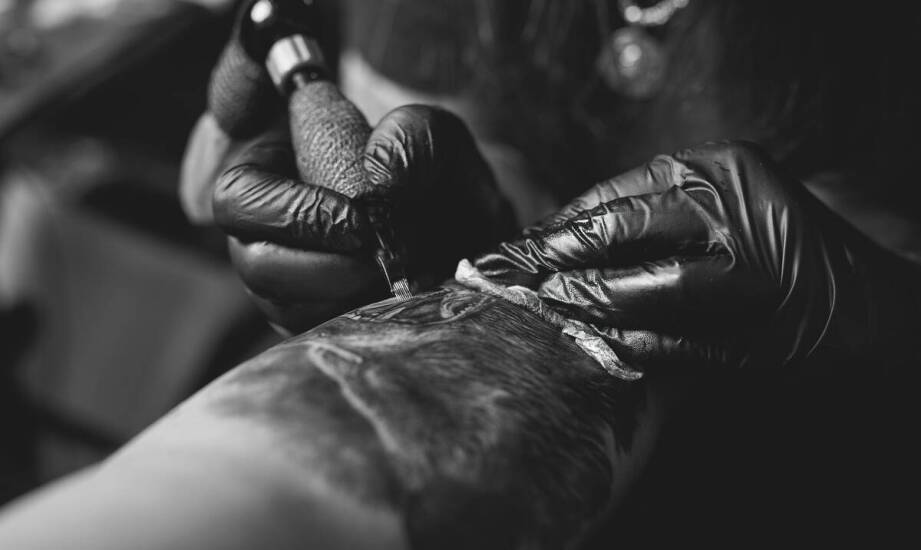 Wpływ doświadczenia artysty na ceny tatuaży w Szczecinie
