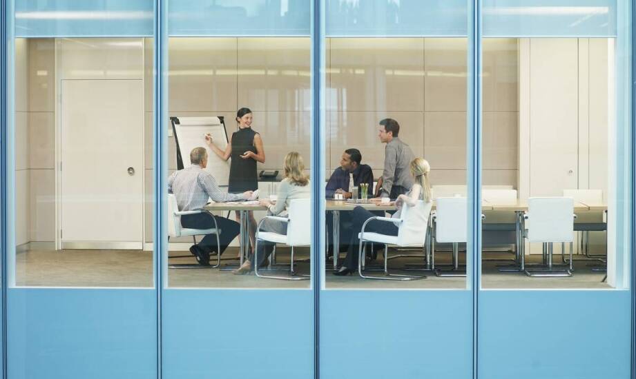 Jak mobilna tablica ułatwi prezentację projektu?