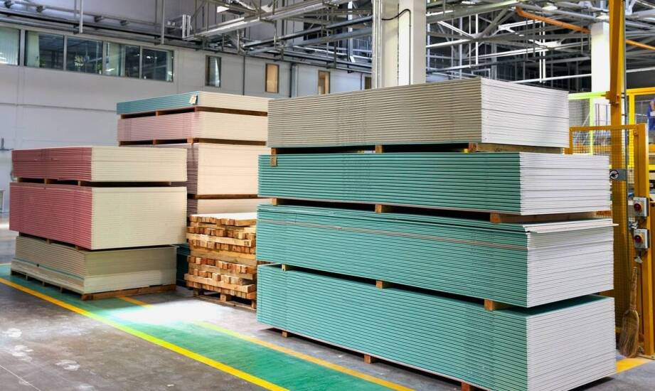 Jakie trendy dominują w ofercie hurtowni budowlanych w Grudziądzu?