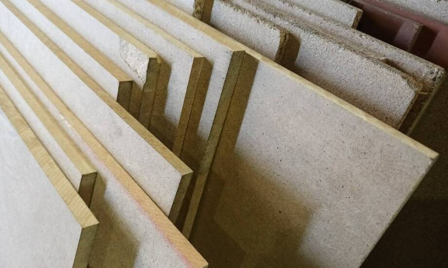 Wybór odpowiednich płyt termoizolacyjnych do specyficznych aplikacji