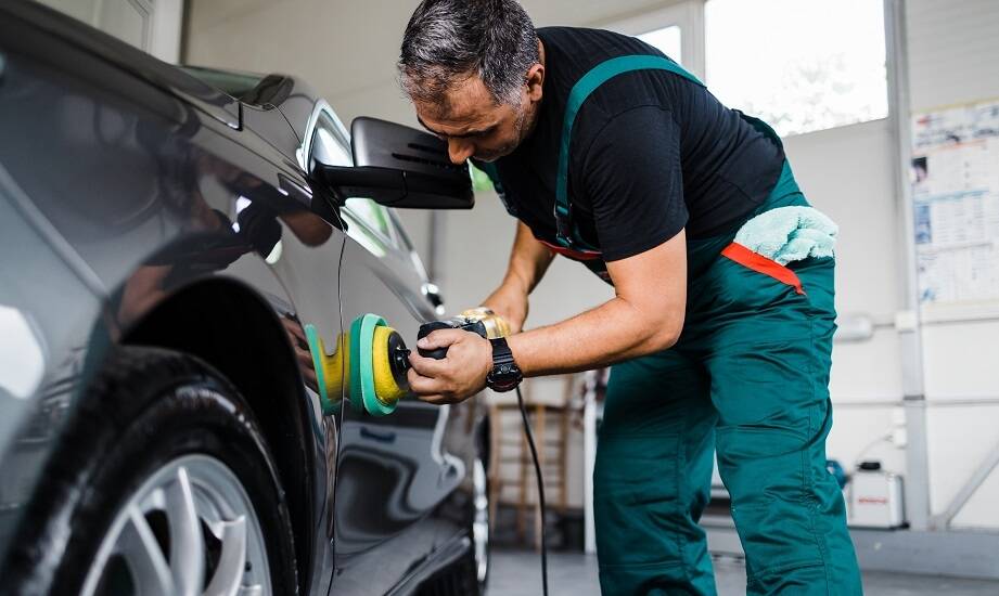 Jak serwis blacharski dba o jakość napraw karoserii?